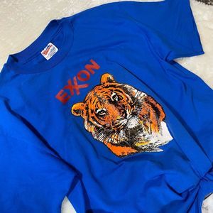 VINTAGE EXXON Tiger Volunteer Hanes Shirt